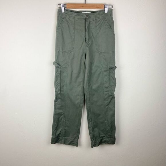 Abercrombie & Fitch Curve Love Relaxed Cargo Pant - Army Green - Picture 2 of 8